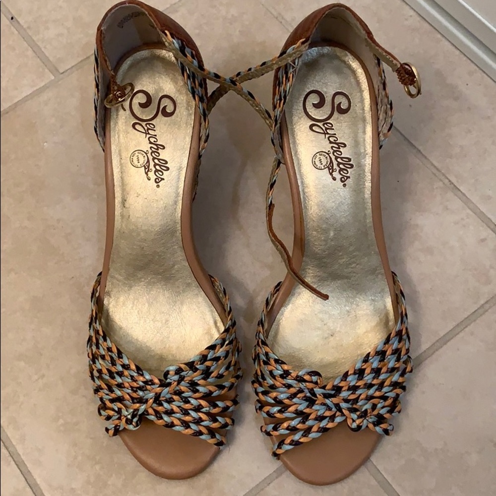Seychelles sandals/heels